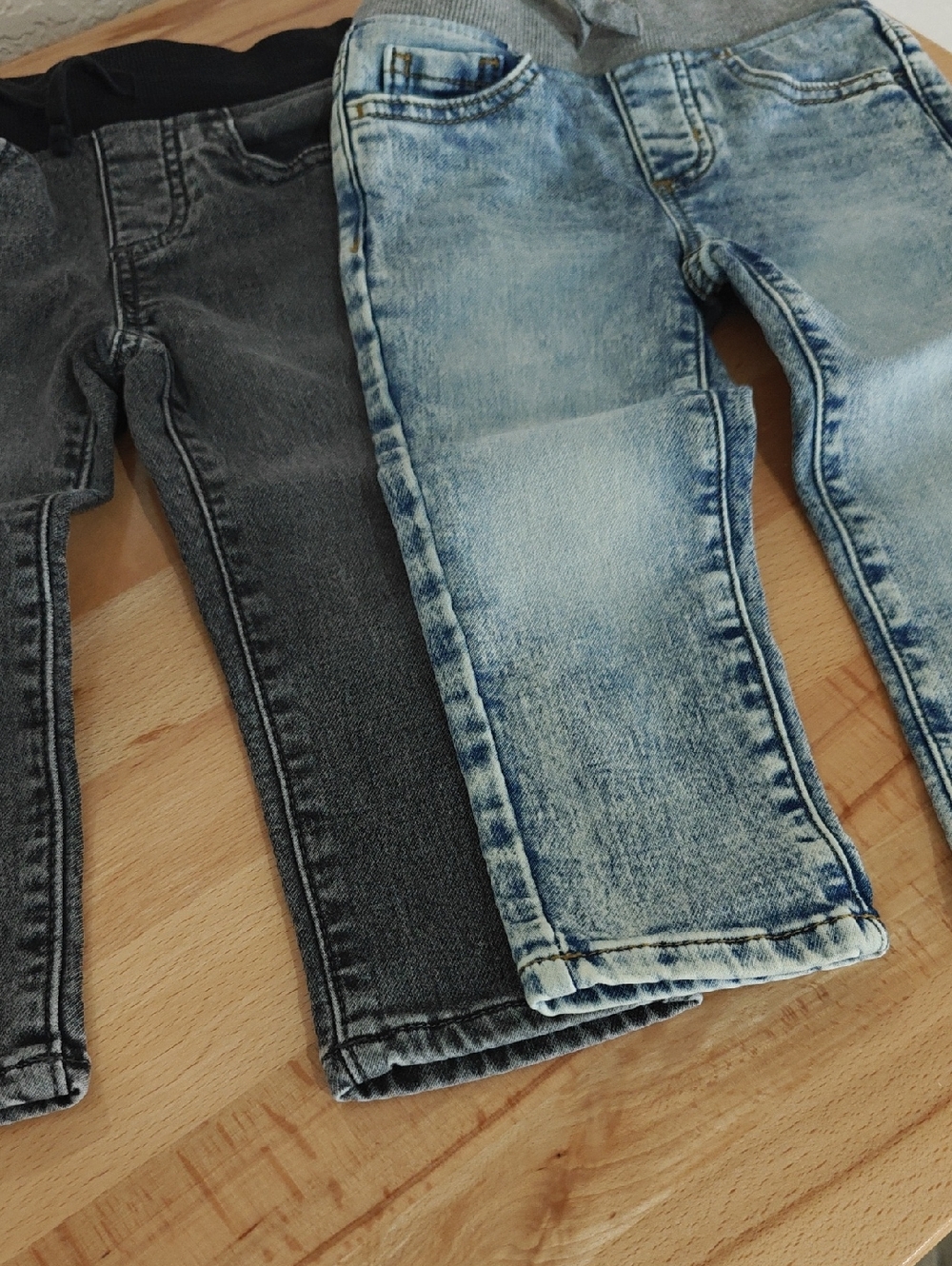 Two Jeans - Picture 4 of 7